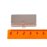 Неодимовый магнит прямоугольник 15х15х1.5 мм с клеевым слоем - Неодимовый магнит прямоугольник 40х18х10 мм