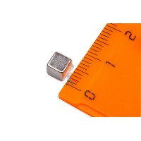 Неодимовый магнит диск 15х1 мм с клеевым слоем - Неодимовый магнит прямоугольник 5х5х5 мм