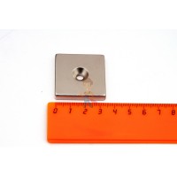 Неодимовый магнит диск 25х3 мм, 4 шт, Forceberg - Неодимовый магнит прямоугольник 35х35х6 мм с зенковкой 5/11 мм, N35