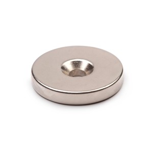 Неодимовый магнит диск 30х5 мм с зенковкой 5/10 мм